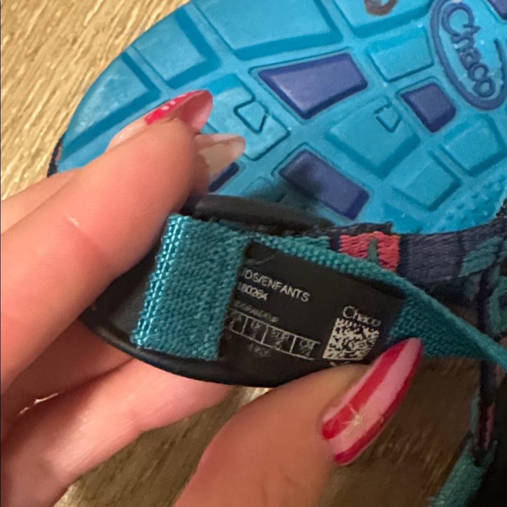 Chaco Sandals Youth 4 - Picture 7 of 7